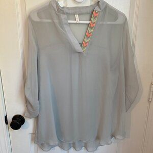 3/$15 Bundle | Sheer V-Neck Maternity Top